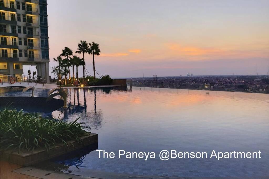 The Paneya @Benson Apartment スラバヤ エクステリア 写真