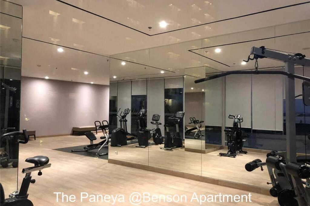 The Paneya @Benson Apartment スラバヤ エクステリア 写真